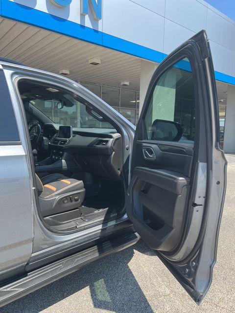 2022 GMC Yukon XL 4WD AT4