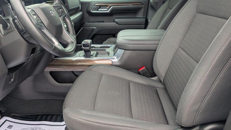 2024 Chevrolet Silverado 1500 4WD Crew Cab Short Bed RST