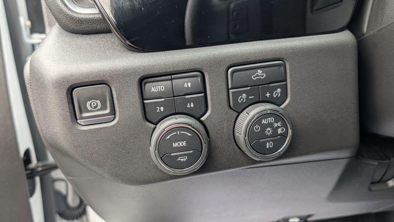 2024 Chevrolet Silverado 1500 4WD Crew Cab Short Bed RST