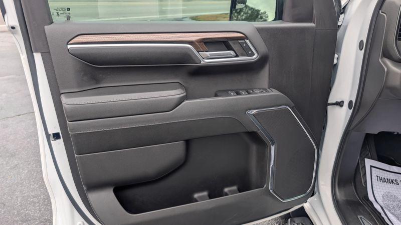 2024 Chevrolet Silverado 1500 4WD Crew Cab Short Bed RST