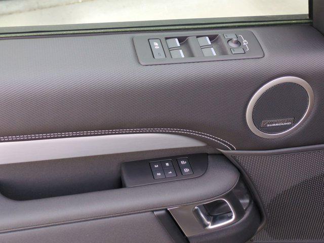 2026 Land Rover Discovery Dynamic SE