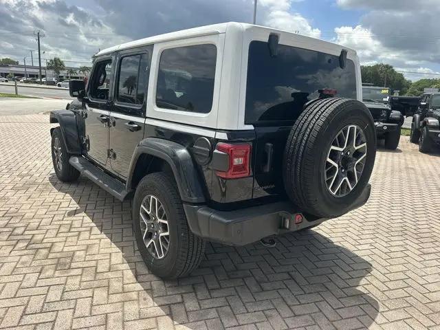 2026 Jeep Wrangler 4-Door Sahara 4x4