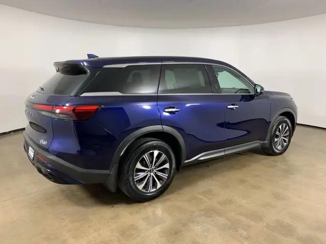 2022 INFINITI QX60 PURE
