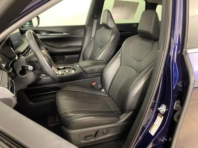 2022 INFINITI QX60 PURE