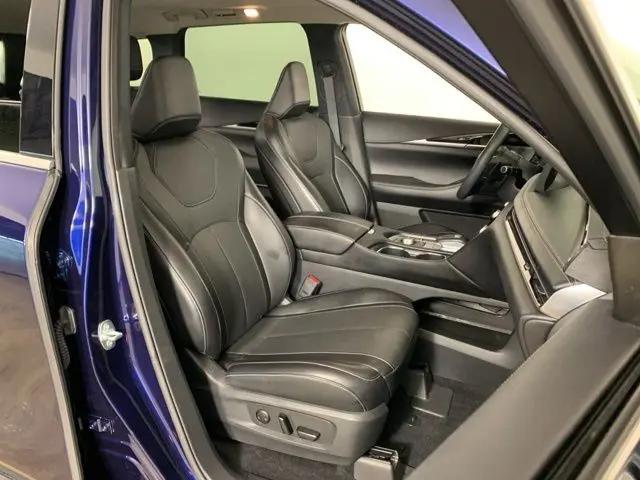 2022 INFINITI QX60 PURE