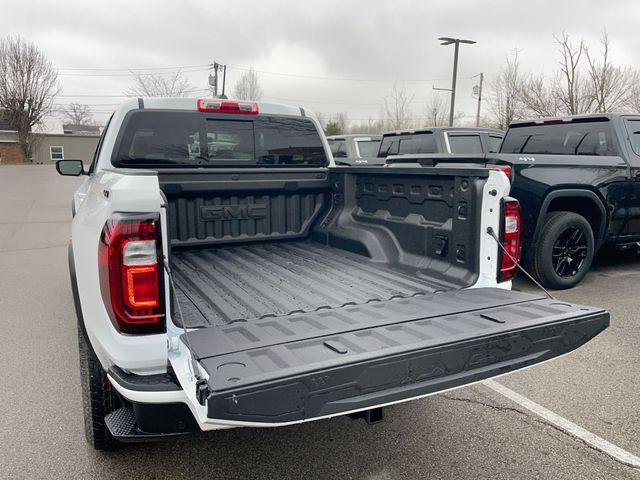 2026 GMC Canyon Elevation, 4WD