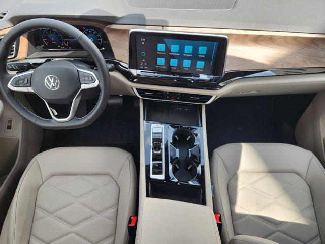 2026 Volkswagen Atlas SE with Technology