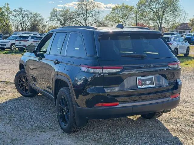 2026 Jeep Grand Cherokee Altitude 4x4