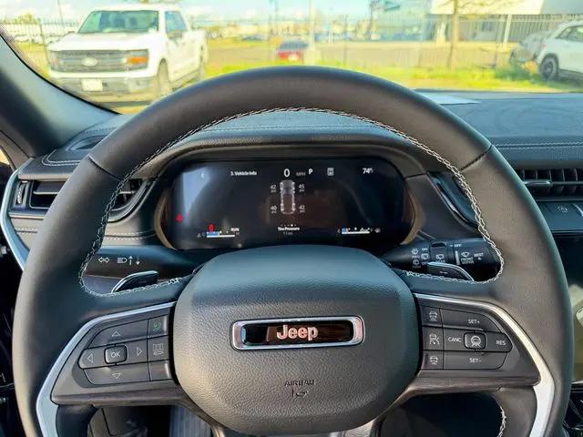2026 Jeep Grand Cherokee Altitude 4x4