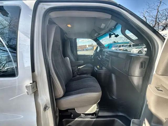 2020 GMC Savana Cargo RWD 2500 Regular Wheelbase Work Van