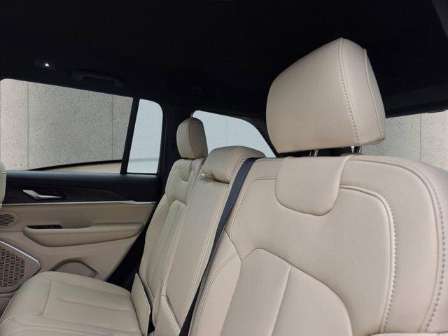 2026 Jeep Grand Cherokee Limited 4x2