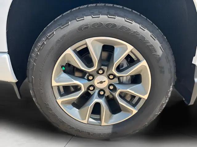 2026 Chevrolet Silverado 1500 4WD Crew Cab Standard Bed RST