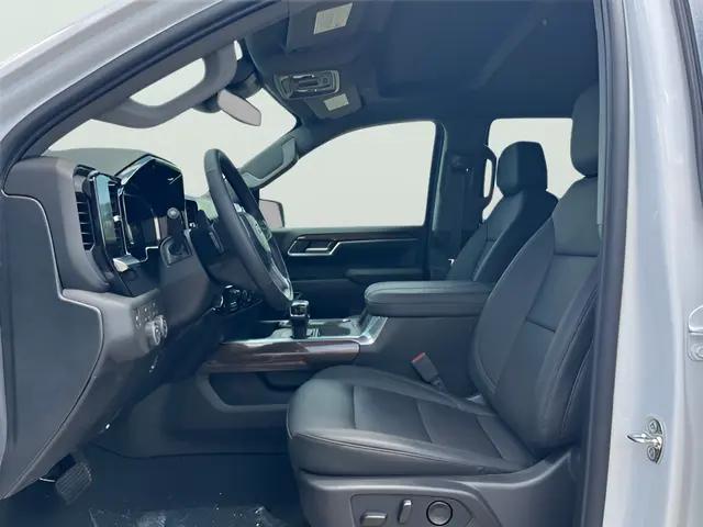 2026 Chevrolet Silverado 1500 4WD Crew Cab Standard Bed RST
