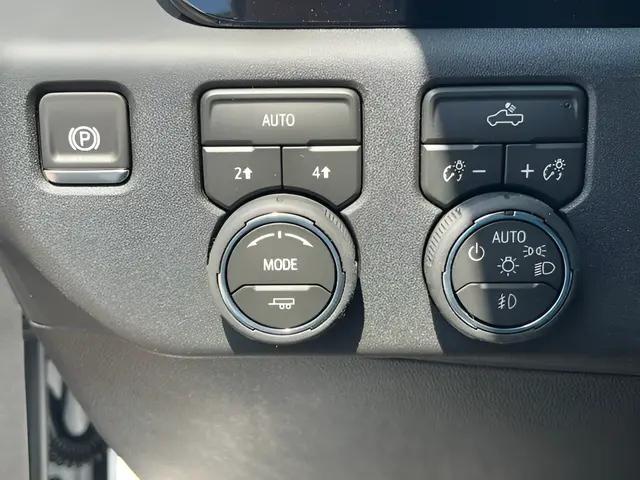 2026 Chevrolet Silverado 1500 4WD Crew Cab Standard Bed RST
