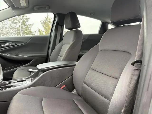 2023 Chevrolet Malibu FWD 1FL