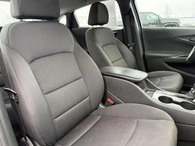 2023 Chevrolet Malibu FWD 1FL