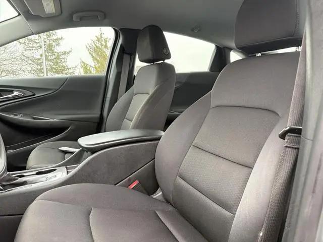 2023 Chevrolet Malibu FWD 1FL