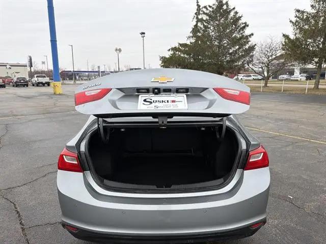 2023 Chevrolet Malibu FWD 1FL
