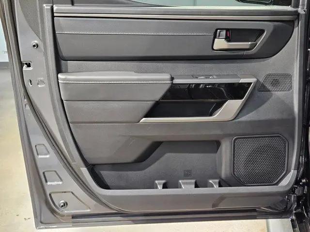 2026 Toyota Tundra Limited CrewMax 5.5' Bed