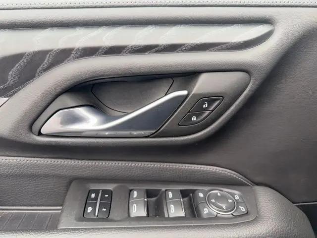2023 GMC Yukon 4WD Denali