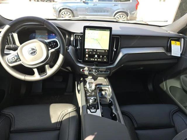 2026 Volvo XC60 B5 Ultra Black Edition