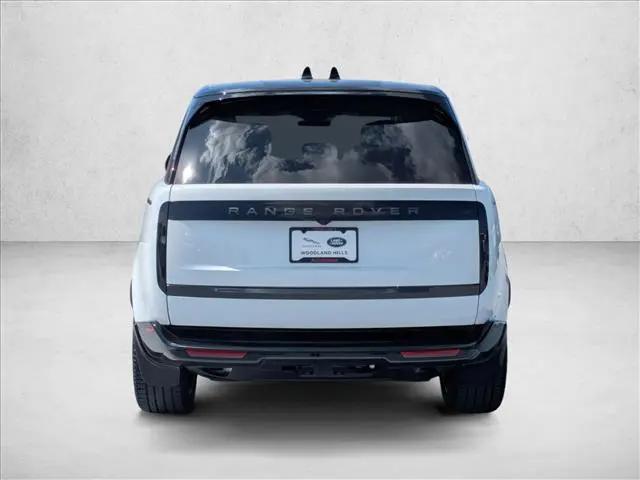 2026 Land Rover Range Rover P400 SE 7 Seat