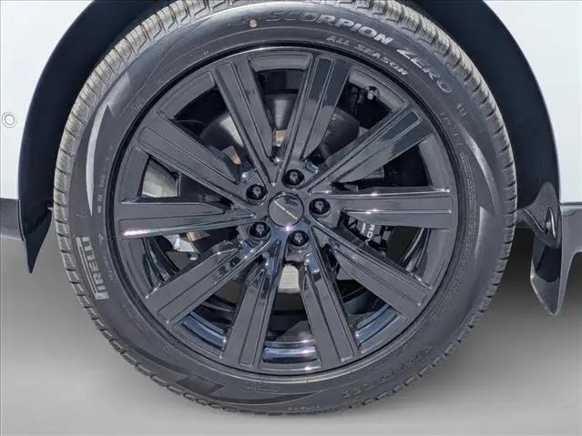2026 Land Rover Range Rover P400 SE 7 Seat