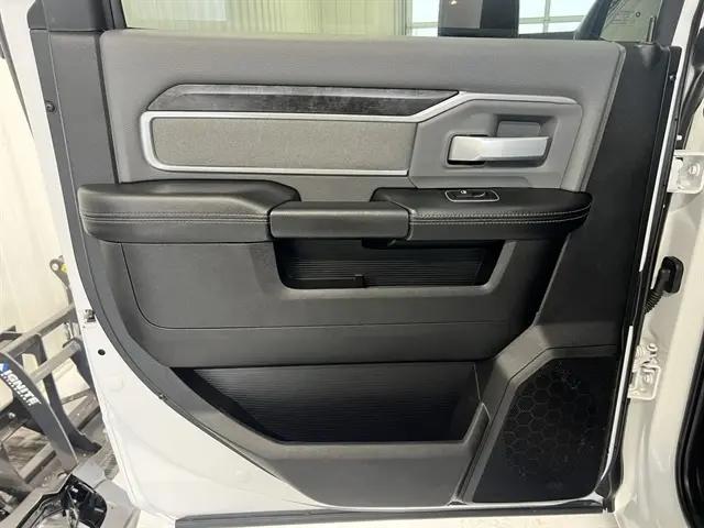 2023 Ram 2500 Big Horn Crew Cab 4x4 6'4" Box