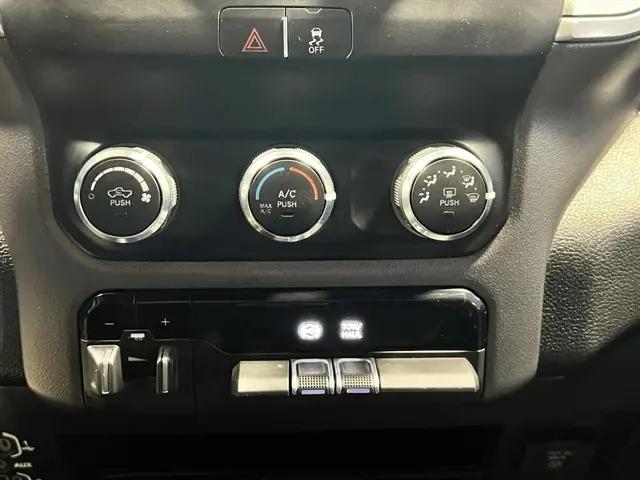 2023 Ram 2500 Big Horn Crew Cab 4x4 6'4" Box