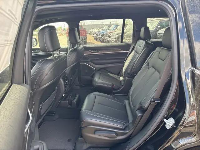 2026 Jeep Grand Cherokee L Limited 4x2