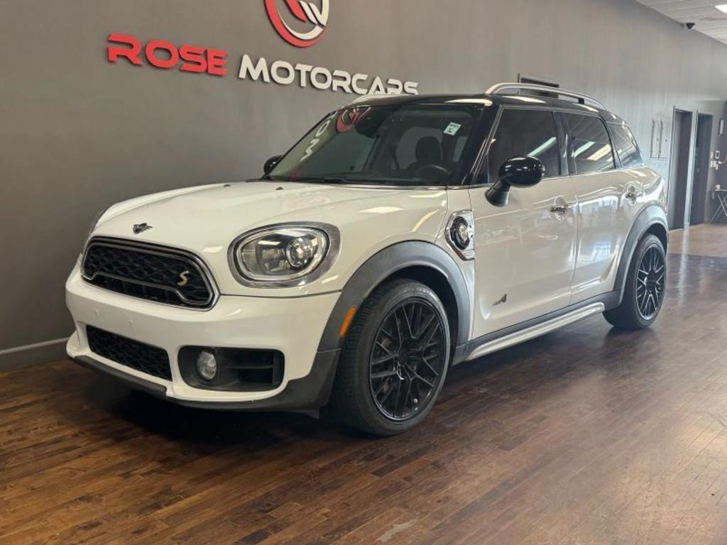 Light White 2019 MINI Countryman Hybrid Plug-in Cooper SE ALL4 AWD SUV / Crossover All-Wheel Drive Automatic