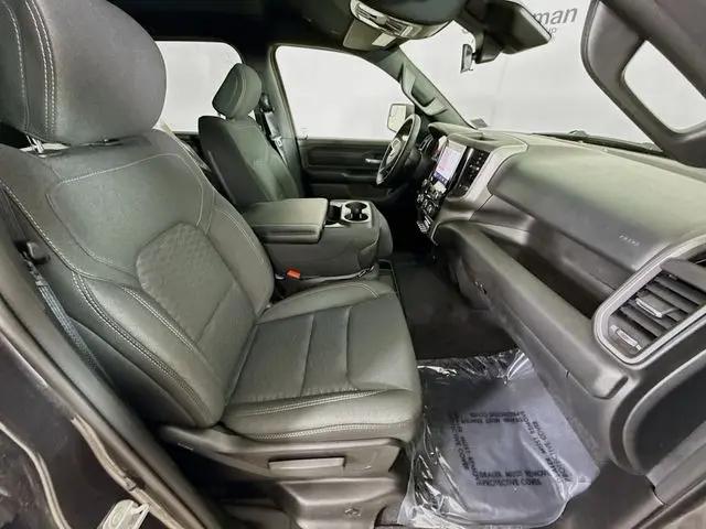 2026 Ram 1500 Warlock Crew Cab 4x4 5'7" Box