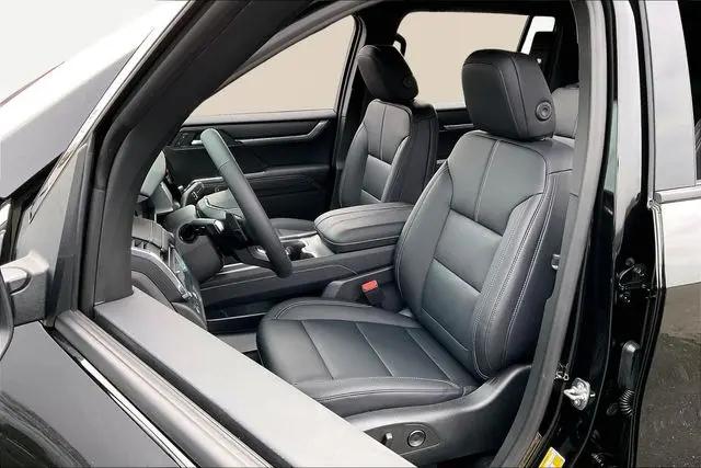2026 GMC Acadia Elevation FWD