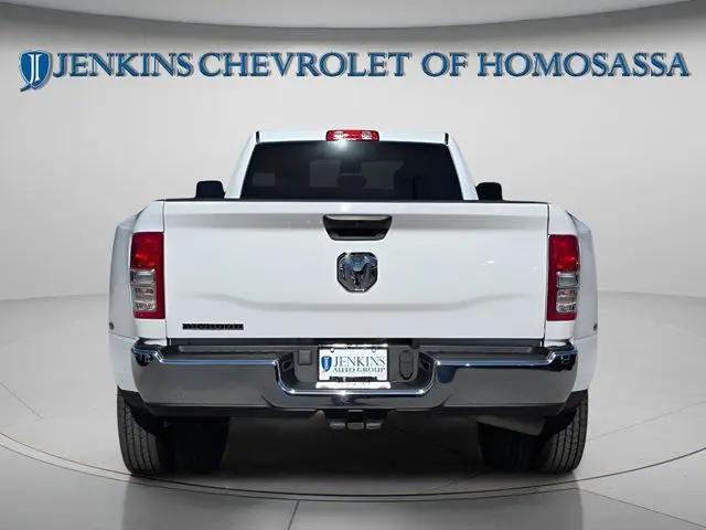 2024 Ram 3500 Big Horn Crew Cab 4x4 8' Box