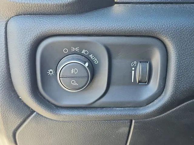 2024 Ram 3500 Big Horn Crew Cab 4x4 8' Box