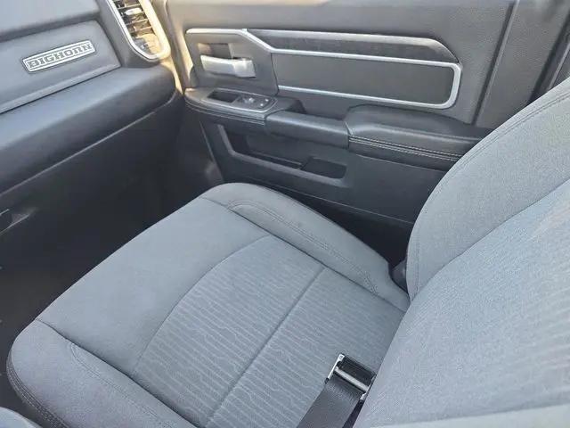 2024 Ram 3500 Big Horn Crew Cab 4x4 8' Box