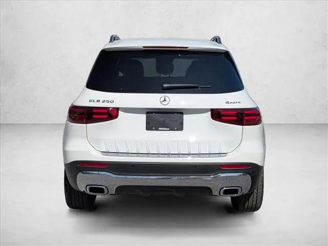 2026 Mercedes-Benz GLB 4MATIC