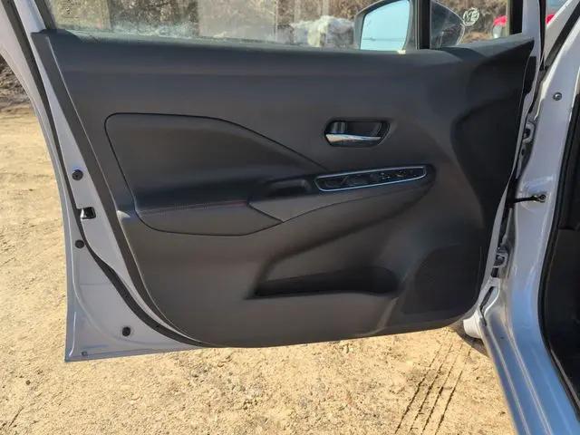 2025 Nissan Versa 1.6 SR