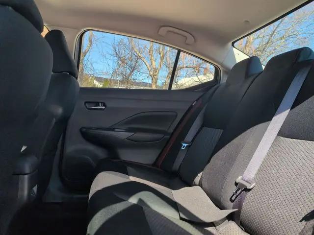 2025 Nissan Versa 1.6 SR