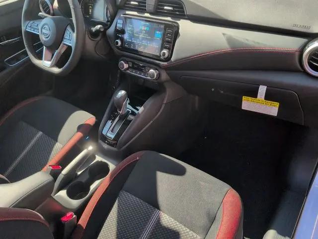 2025 Nissan Versa 1.6 SR