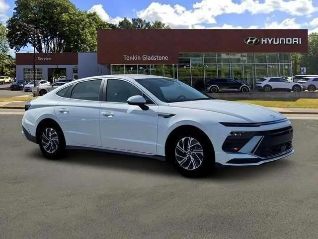 2026 Hyundai Sonata Hybrid Blue
