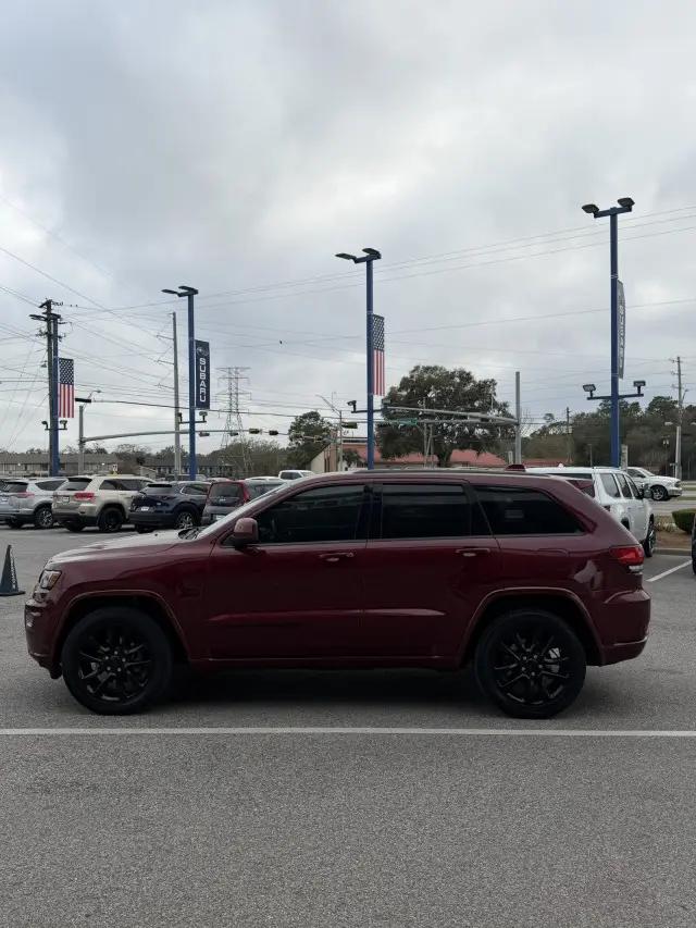 2019 Jeep Grand Cherokee Altitude 4x2