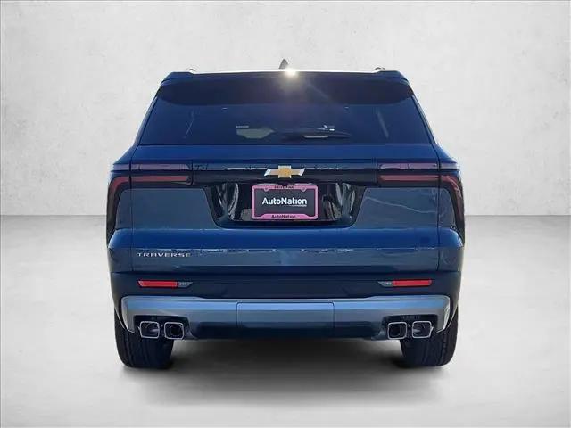 2026 Chevrolet Traverse FWD LT