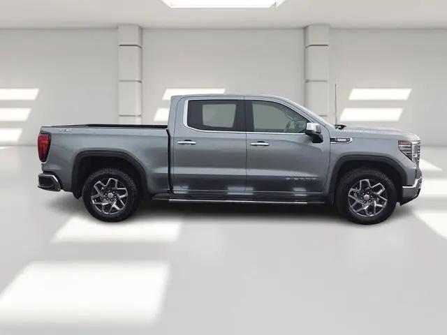 2026 GMC Sierra 1500 Crew Cab, Short Bed, SLT, 4WD