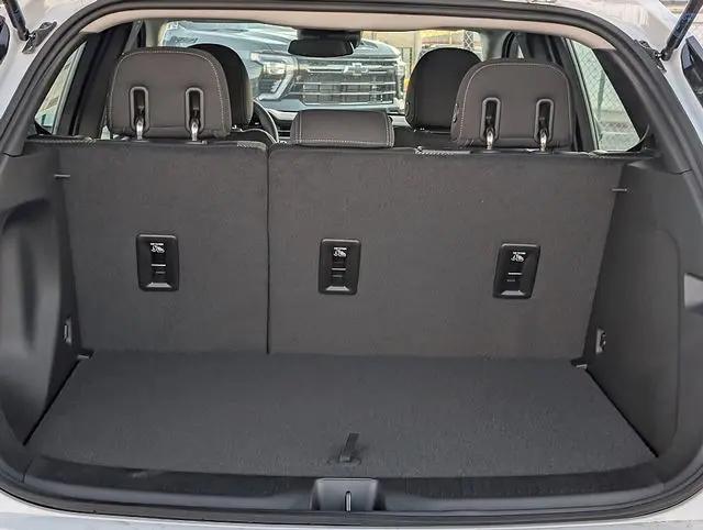 2027 Chevrolet Bolt LT FWD