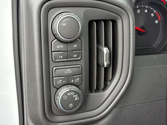 2026 Chevrolet Silverado 1500 4WD Crew Cab Short Bed Custom Trail Boss