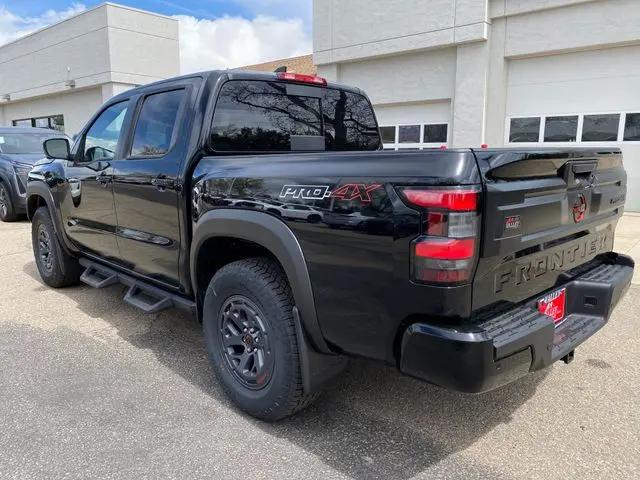 2026 Nissan Frontier Crew Cab PRO-4X 4x4