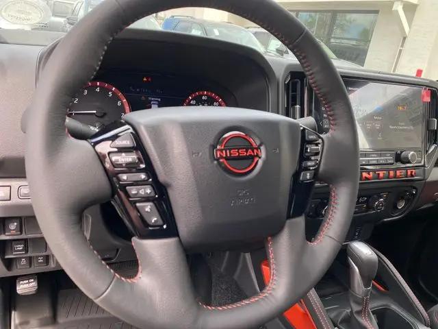 2026 Nissan Frontier Crew Cab PRO-4X 4x4