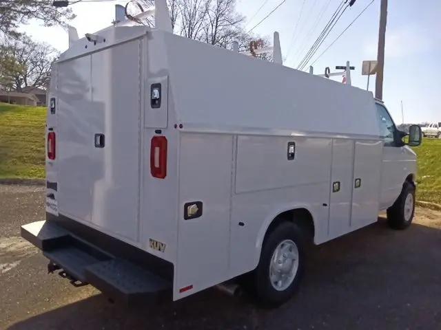 2026 Ford E-350 Cutaway E-Series Cutaway