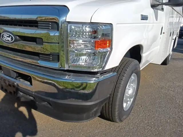 2026 Ford E-350 Cutaway E-Series Cutaway